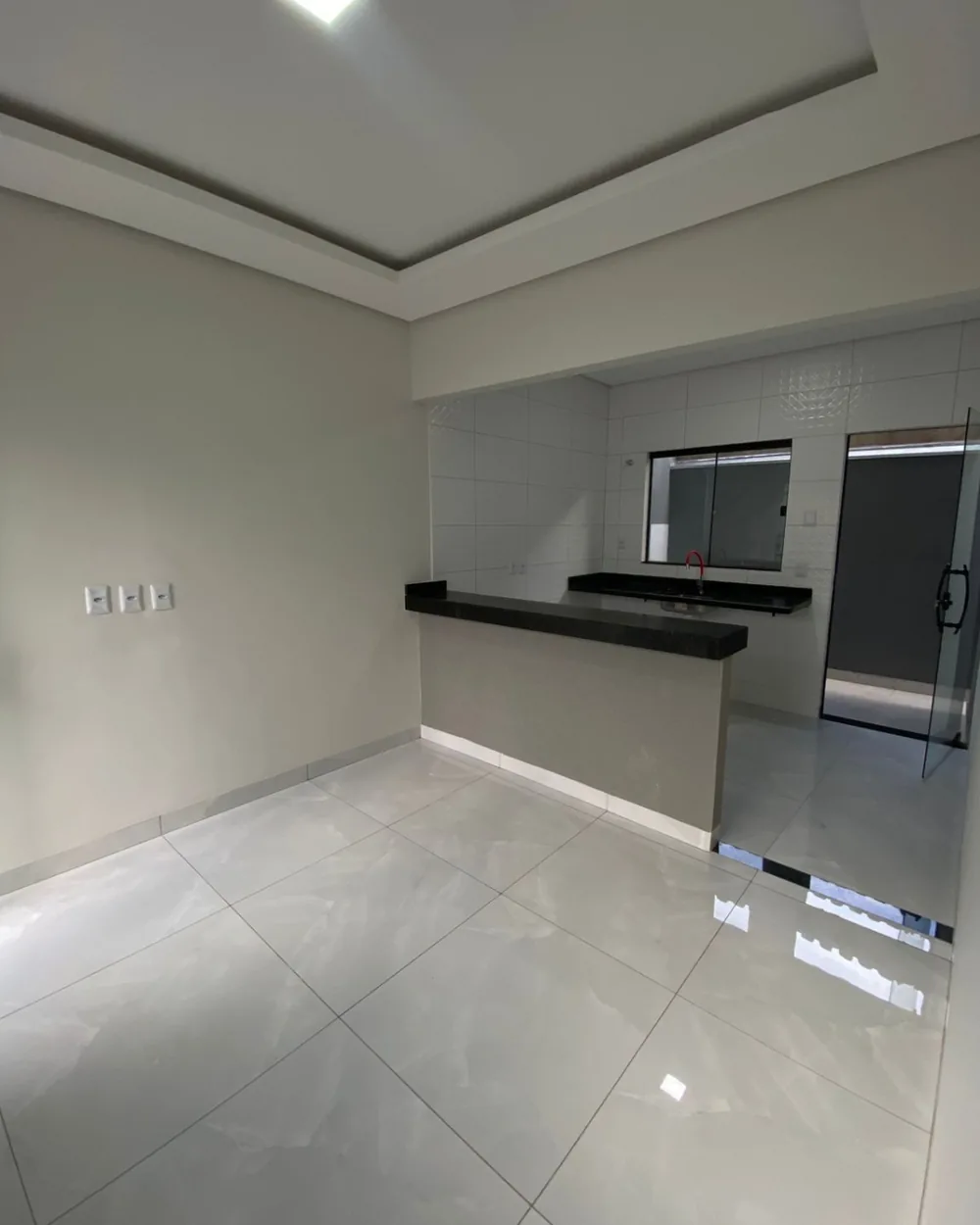 Sala com sanca de gesso